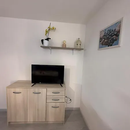 Apartman La Rotonda By Gardadomusmea